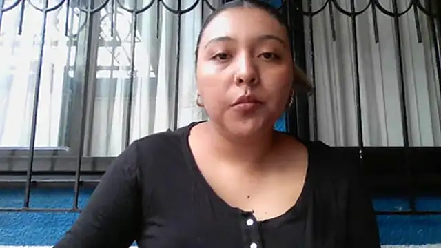 Snapshot of ALANA_150 chatting on May 1, 2:32 pm ALANA 150 online show from May 1, 2:32 pm