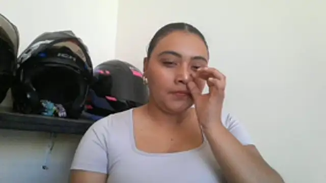 Snapshot of ALANA_150 chatting on May 9, 3:06 pm ALANA 150 online show from May 9, 3:06 pm