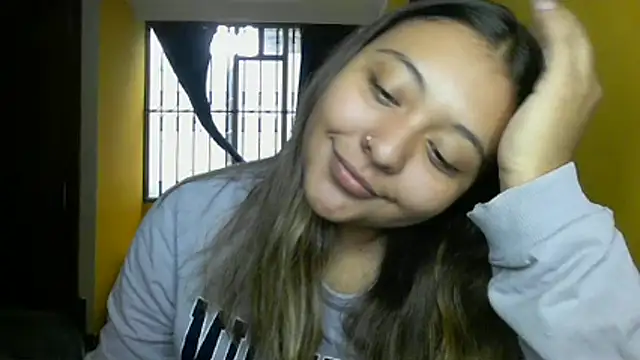 Snapshot of ALANA_150 chatting on May 14, 11:50 am ALANA 150 online show from May 14, 11:50 am