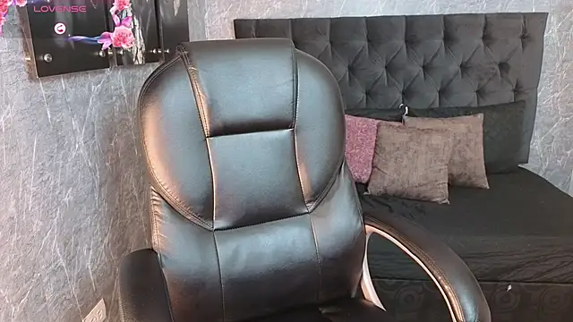 Snapshot of eileen__hills chatting on September 23, 6:55 pm eileen hills online show from September 23, 6:55 pm