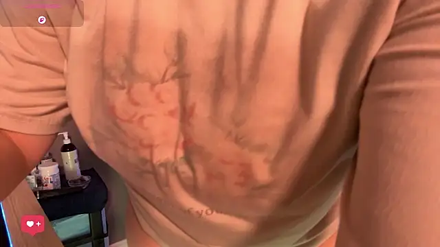 Charlies world online show from December 5, 6:04 pm