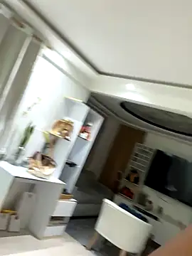 Elie-3 online show from December 17, 2:06 am