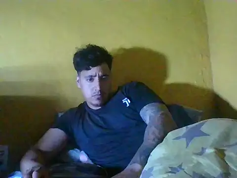 Snapshot of RVJM chatting on October 26, 3:23 am RVJM online show from October 26, 3:23 am