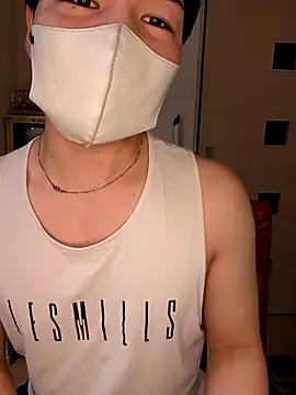 kqitooo online show from March 11, 9:48 am