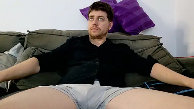 aaron nvk online show from October 13, 9:15 pm