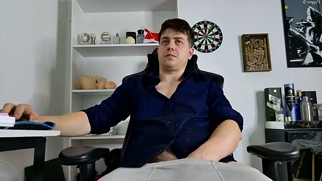 aaron nvk online show from December 16, 9:20 pm