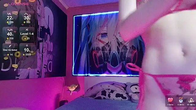 Snapshot of MilkMeSoftly chatting on October 5, 8:23 am MilkMeSoftly online show from October 5, 8:23 am