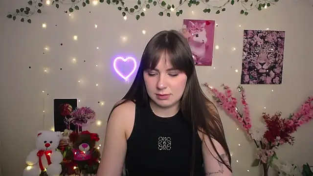 Amanda Bright  online show from May 10, 8:52 am