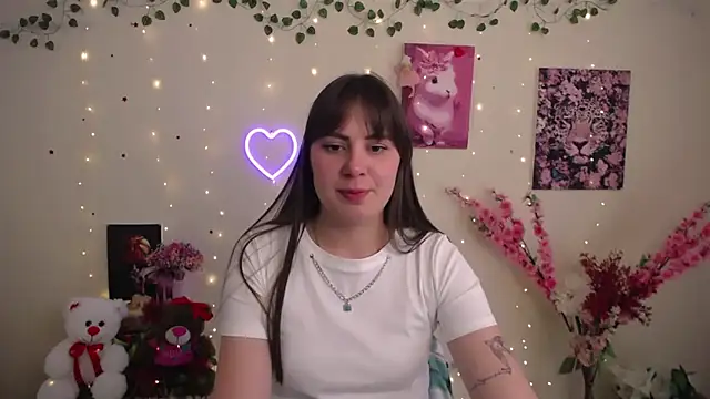 Amanda Bright  online show from May 12, 10:34 am