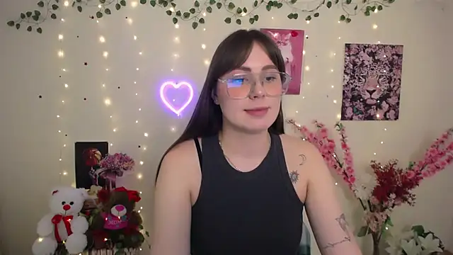 Amanda Bright  online show from May 14, 10:33 am