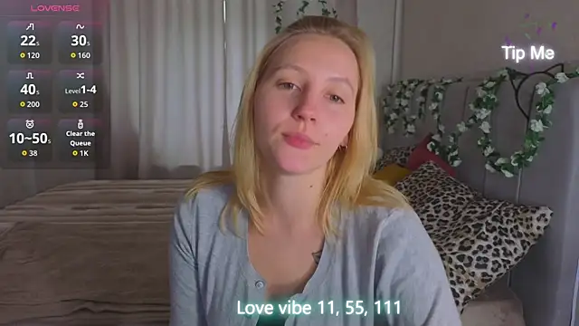 Anna Chelsea online show from May 13, 1:03 am