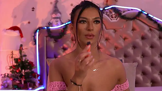 KinkyAmelie online show from December 18, 6:36 pm