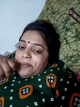 Snapshot of Trisha_71 chatting on October 1, 9:48 am Trisha 71 online show from October 1, 9:48 am