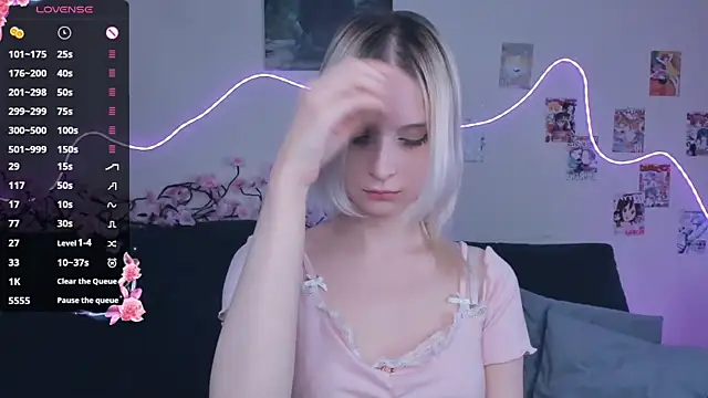 Snapshot of Megan--chan chatting on March 12, 5:08 pm Megan--chan online show from March 12, 5:08 pm