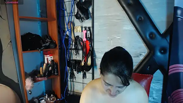 Snapshot of Valeria_de_leon chatting on March 13, 1:29 pm Valeria de leon online show from March 13, 1:29 pm