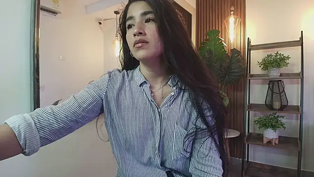 Lia Mar  online show from September 30, 1:27 pm