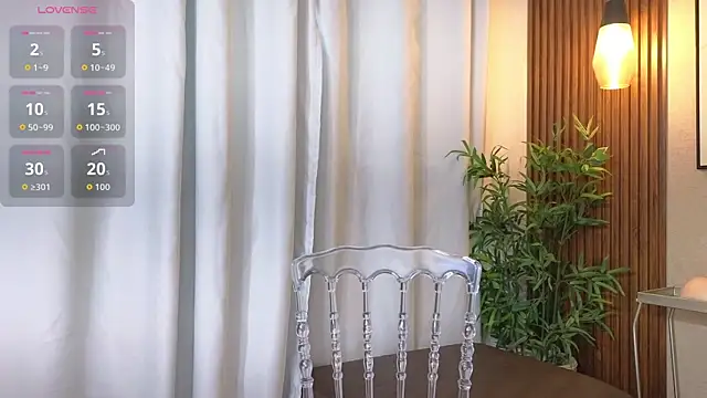 Lia Mar  online show from October 8, 6:05 pm