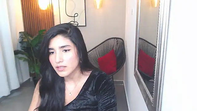 Lia Mar  online show from April 24, 6:10 pm