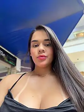 BellaLeclair online show from July 2, 10:27 pm