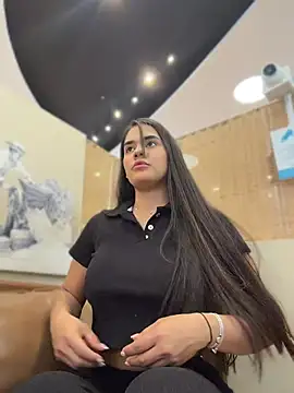 BellaLeclair online show from July 3, 4:46 pm