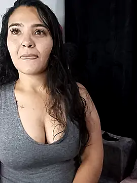 Snapshot of meli__brown chatting on September 17, 4:36 am meli  brown online show from September 17, 4:36 am