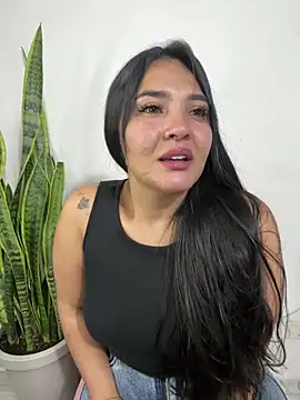 meli  brown online show from May 16, 2:19 am