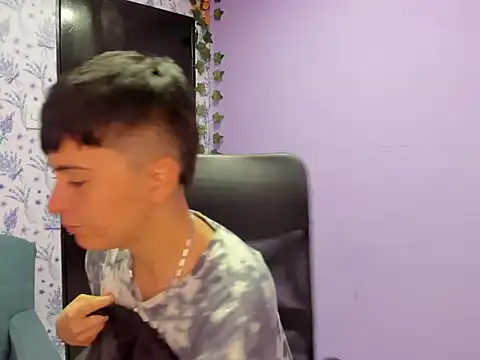 Snapshot of _Hannah_Hot chatting on September 24, 2:04 am  Hannah Hot online show from September 24, 2:04 am