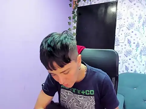 Snapshot of _Hannah_Hot chatting on September 28, 2:39 am  Hannah Hot online show from September 28, 2:39 am