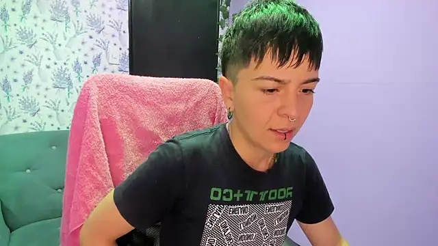 Snapshot of _Hannah_Hot chatting on October 19, 1:39 am  Hannah Hot online show from October 19, 1:39 am