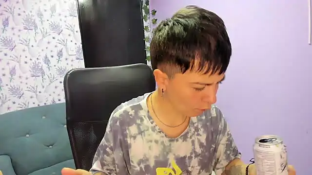 Snapshot of _Hannah_Hot chatting on October 23, 1:49 am  Hannah Hot online show from October 23, 1:49 am