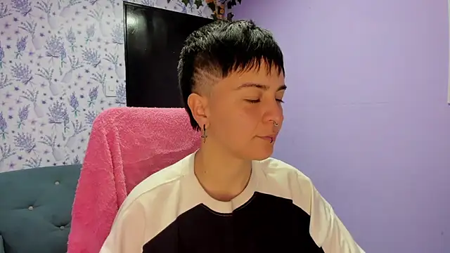 Snapshot of _Hannah_Hot chatting on October 29, 1:41 am  Hannah Hot online show from October 29, 1:41 am