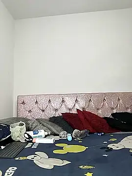 Snapshot of shanell_saenz chatting on September 12, 10:43 pm shanell saenz online show from September 12, 10:43 pm