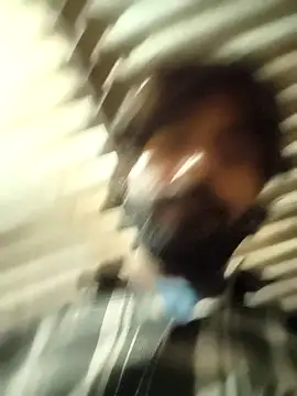 Snapshot of OmeningFurorji chatting on October 30, 12:06 pm OmeningFurorji online show from October 30, 12:06 pm