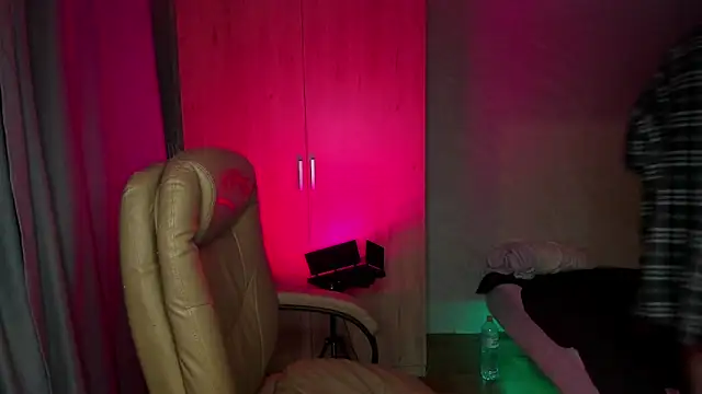 Snapshot of Sasyhk0 chatting on January 10, 1:46 pm Sasyhk0 online show from January 10, 1:46 pm