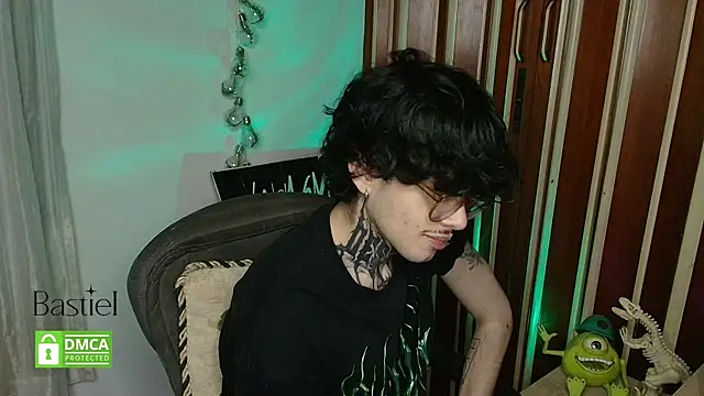 Mihail leroy online show from October 1, 1:11 am