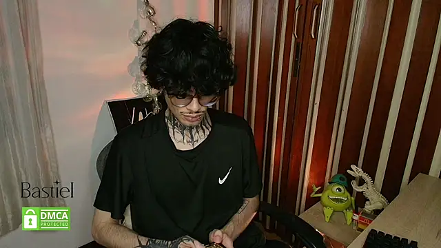 Mihail leroy online show from October 3, 2:52 am