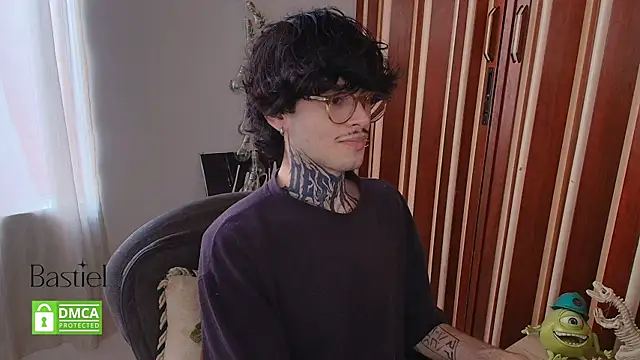 Mihail leroy online show from October 10, 8:19 pm