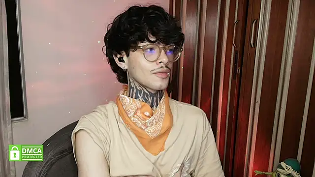 Mihail leroy online show from February 18, 1:23 am