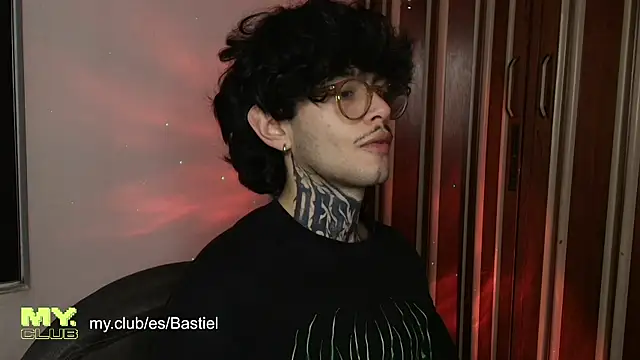 Mihail leroy online show from April 4, 12:42 am