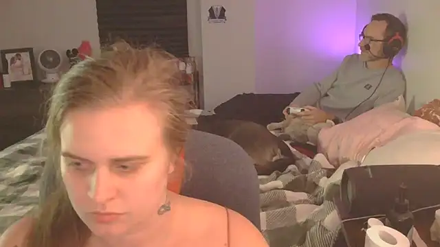 Sexyblonde12344 online show from September 22, 12:12 am