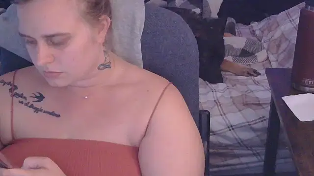 Sexyblonde12344 online show from October 6, 12:19 am