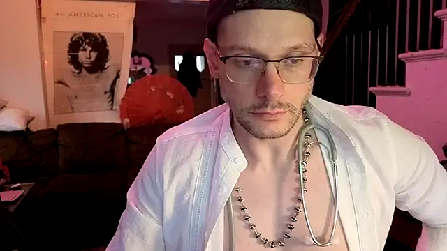 Snapshot of MasterDaddyCool chatting on June 22, 2:36 pm MasterDaddyCool online show from June 22, 2:36 pm