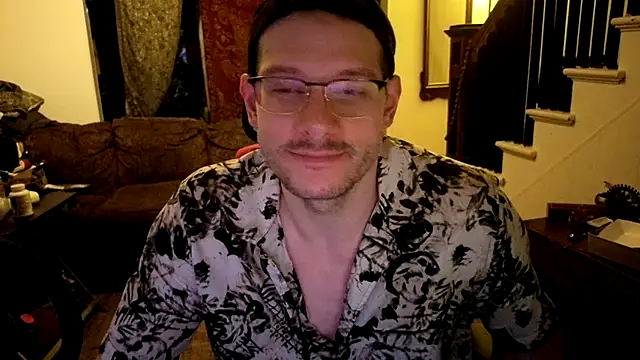 Snapshot of MasterDaddyCool chatting on July 21, 8:27 am MasterDaddyCool online show from July 21, 8:27 am
