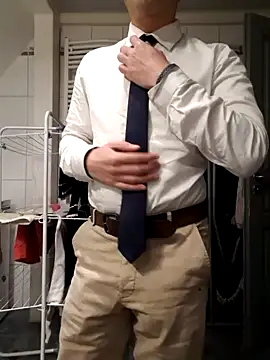 GentlemanMoney  online show from October 29, 4:42 pm