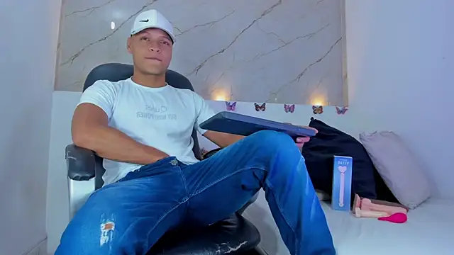 Ricky Owens1 online show from October 22, 1:44 pm