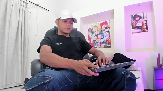 Ricky Owens1 online show from February 7, 8:23 pm