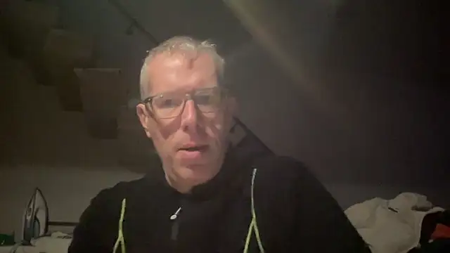 Snapshot of choupipat1 chatting on October 2, 5:25 am choupipat1 online show from October 2, 5:25 am