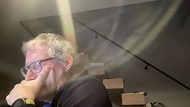 Snapshot of choupipat1 chatting on December 5, 7:06 am choupipat1 online show from December 5, 7:06 am