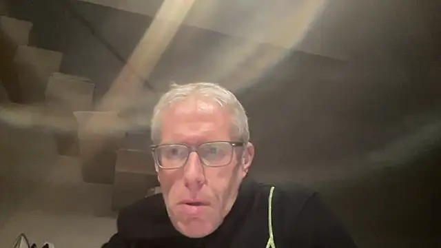 Snapshot of choupipat1 chatting on February 1, 7:12 pm choupipat1 online show from February 1, 7:12 pm