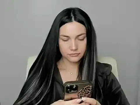 Lune Moon online show from October 9, 7:06 am